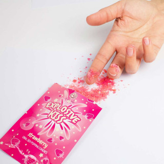 Explosive Kiss sucre crépitant fraise 9g sachet ouvert