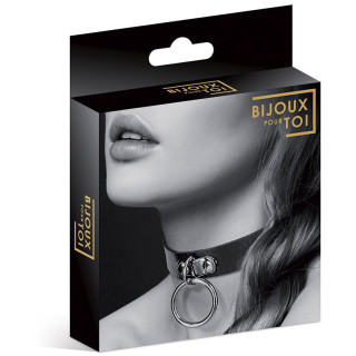 Collier noir ras de cou anneau argenté packaging