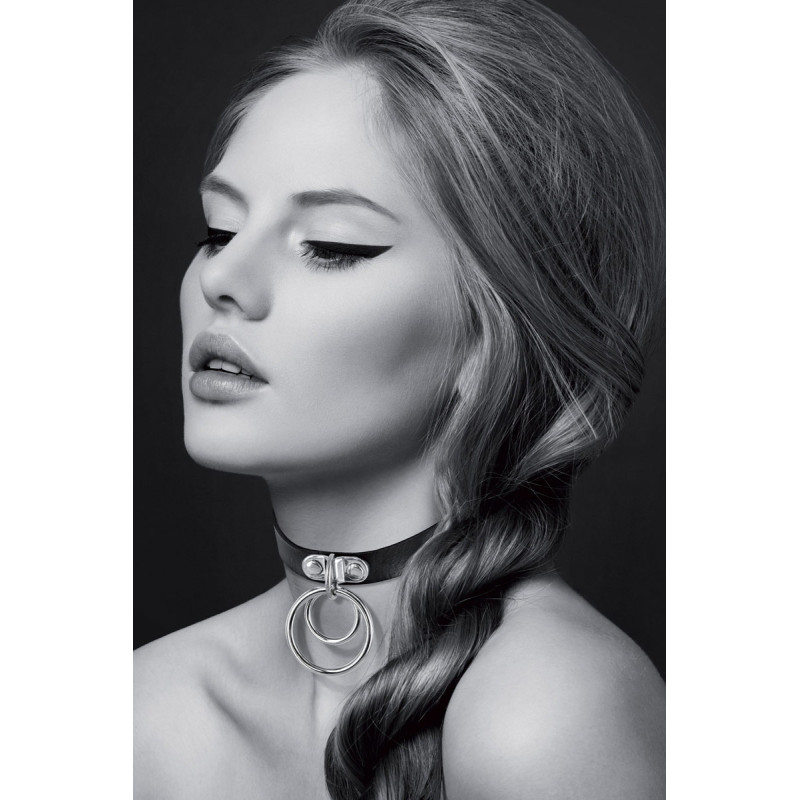 Collier noir ras de cou double anneau argenté