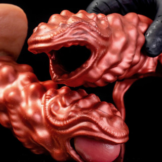 Manchon Draggon Cock 14 x 5.3cm texturé pour des effets intenses