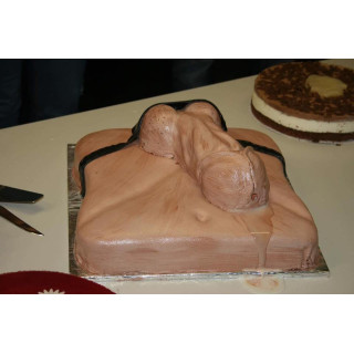 Moule silicone forme pénis sur le gateau