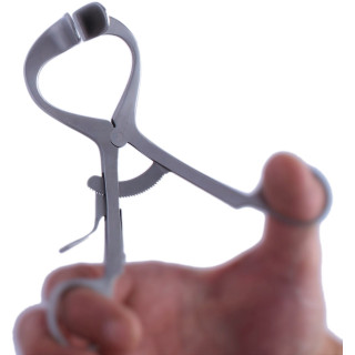 Écarteur de bouche en métal