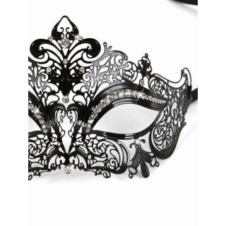 Masque en métal ajouré modèle 2