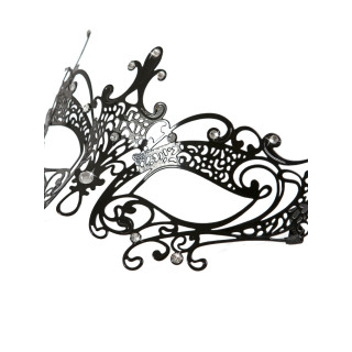 Masque en métal ajouré modèle 1