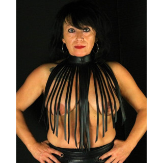 Collier tour de cou à franges cuir noir