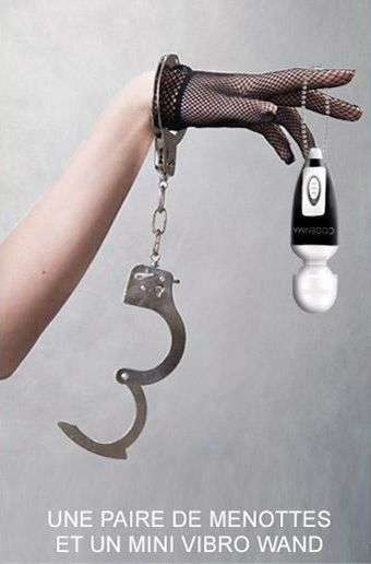 1 paire de menottes et 1 mini vibro